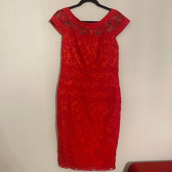 Tadashi Shoji Embroidered Banded Lace Cocktail Dress Flame Red Bateau Neck (10) - Picture 1 of 8